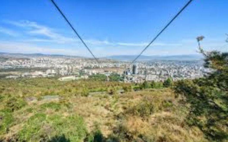 “სანამ ტურისტული ცენტრი მოეწყობოდა სოფელში არც გზა იყო და არც არავინ დადიოდა. ახლა გამოცოცხლდა ყველაფერი”