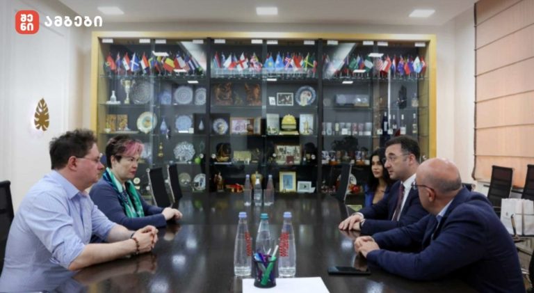 „მადლობა მინდა გადაგიხადოთ, ჩინეთში ქართული ღვინის პოპულარიზაციაში შეტანილი წვლილისთვის. ჩვენთვის მნიშვნელოვანია, ჩინეთში ქართული ღვინის ცნობადობის ამაღლება“-დავით სონღულაშვილი
