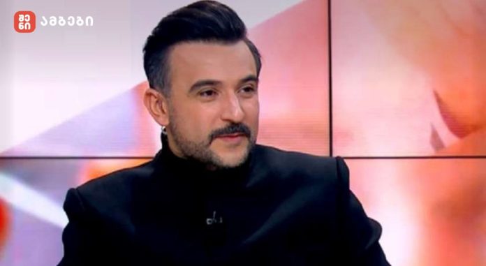 „მე არასოდეს ჩემს ცხოვრებაში არავისზე ფეისბუკზე არ დამიწერია ცუდი რამე, არასოდეს ჩემს ცხოვრებაში არ მიმიცია ჩემი თავისთვის უფლება, რომ ვიღაცას ჭკუა ვასწავლო, მაყურებელს მოვუწოდო – ასე კი არა, ასეა“-ნიკოლოზ წულუკიძე