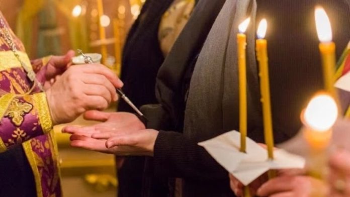 შვიდგზის ზეთისცხება შვიდი საიდუმლოდან ერთ-ერთია და ყოველთვის დიდ მარხვაში ტარდება – ვისთვის შეიძლება და ვისთვის არა შვიდგზის ზეთისცხება – ეს ბევრმა არ იცის