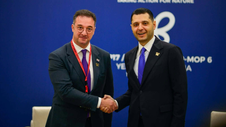 „საქართველოსა და სომხეთს შორის ისტორიული მეგობრობა და სტრატეგიული პარტნიორობა მყარ საფუძველს ქმნის გარემოსდაცვით სფეროში თანამშრომლობის კიდევ უფრო გასაძლიერებლად. ჩვენს ქვეყნებს საერთო გამოწვევები აქვთ ბიომრავალფეროვნების დაცვის, წყლის რესურსების მართვისა და კლიმატის ცვლილებასთან ადაპტაციის მიმართულებით“ -დავით სონღულაშვილი